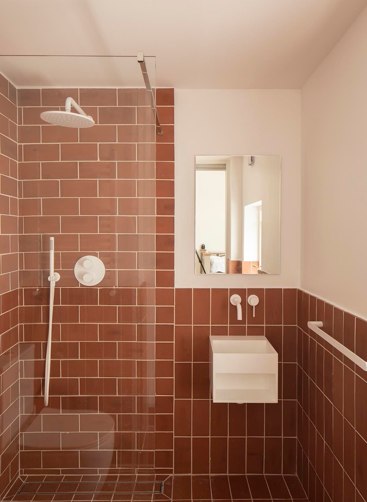 brick like tiles for the kitchen walls and floors