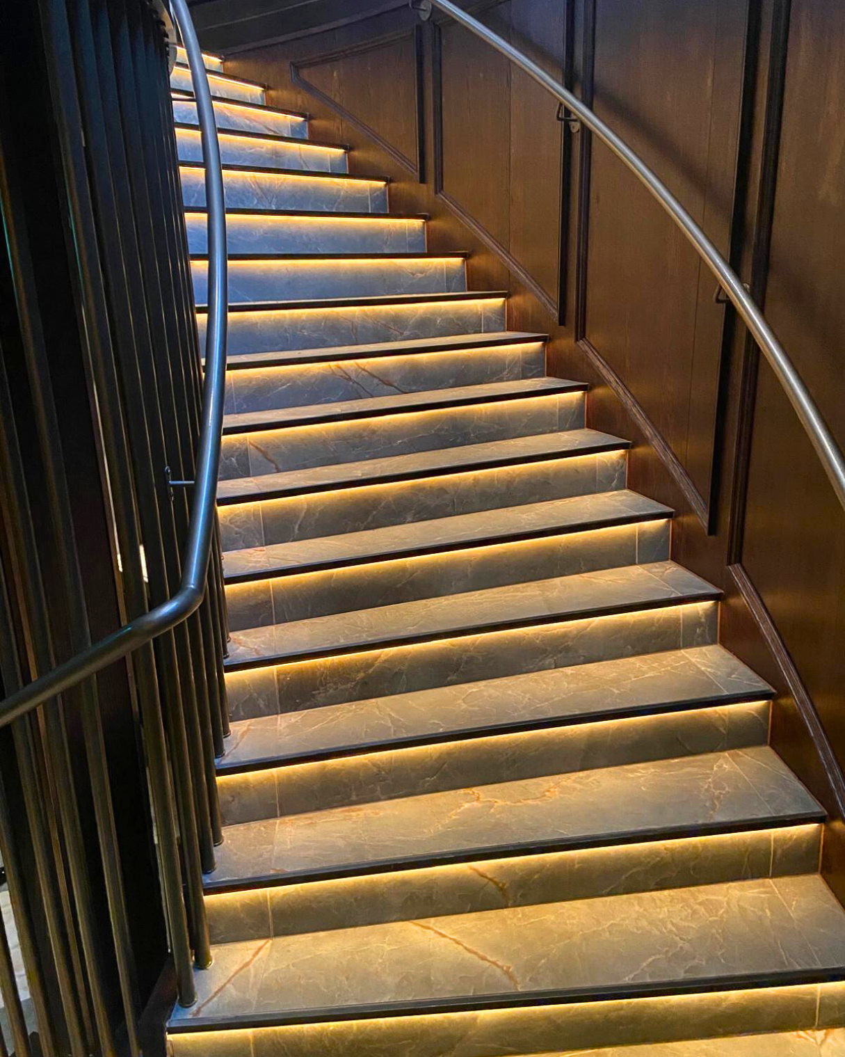 close up of the cut and craft bar manchester