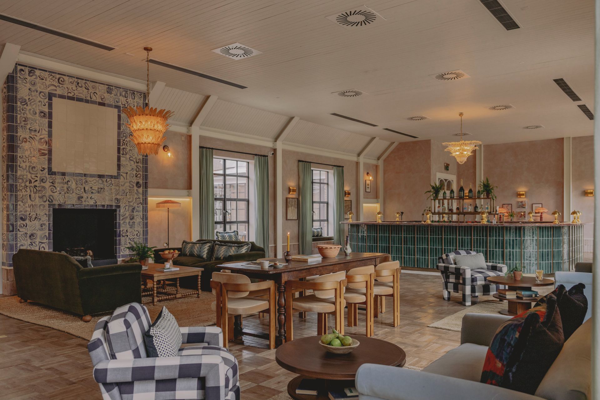 Golf lodge soical area with couches and chairs