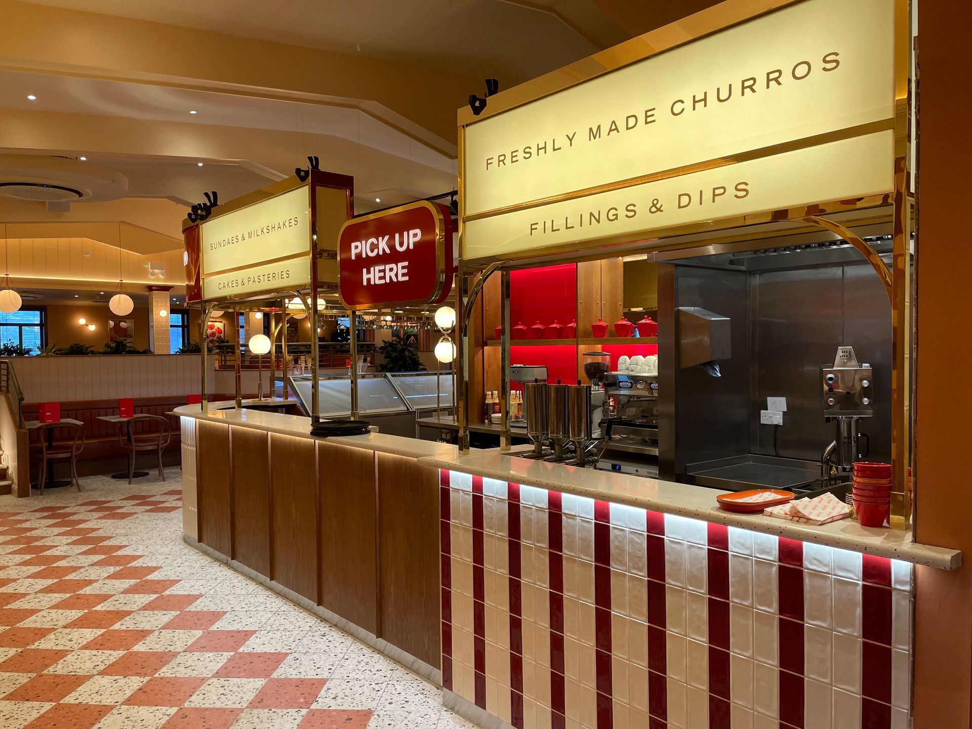 another view of di maggios