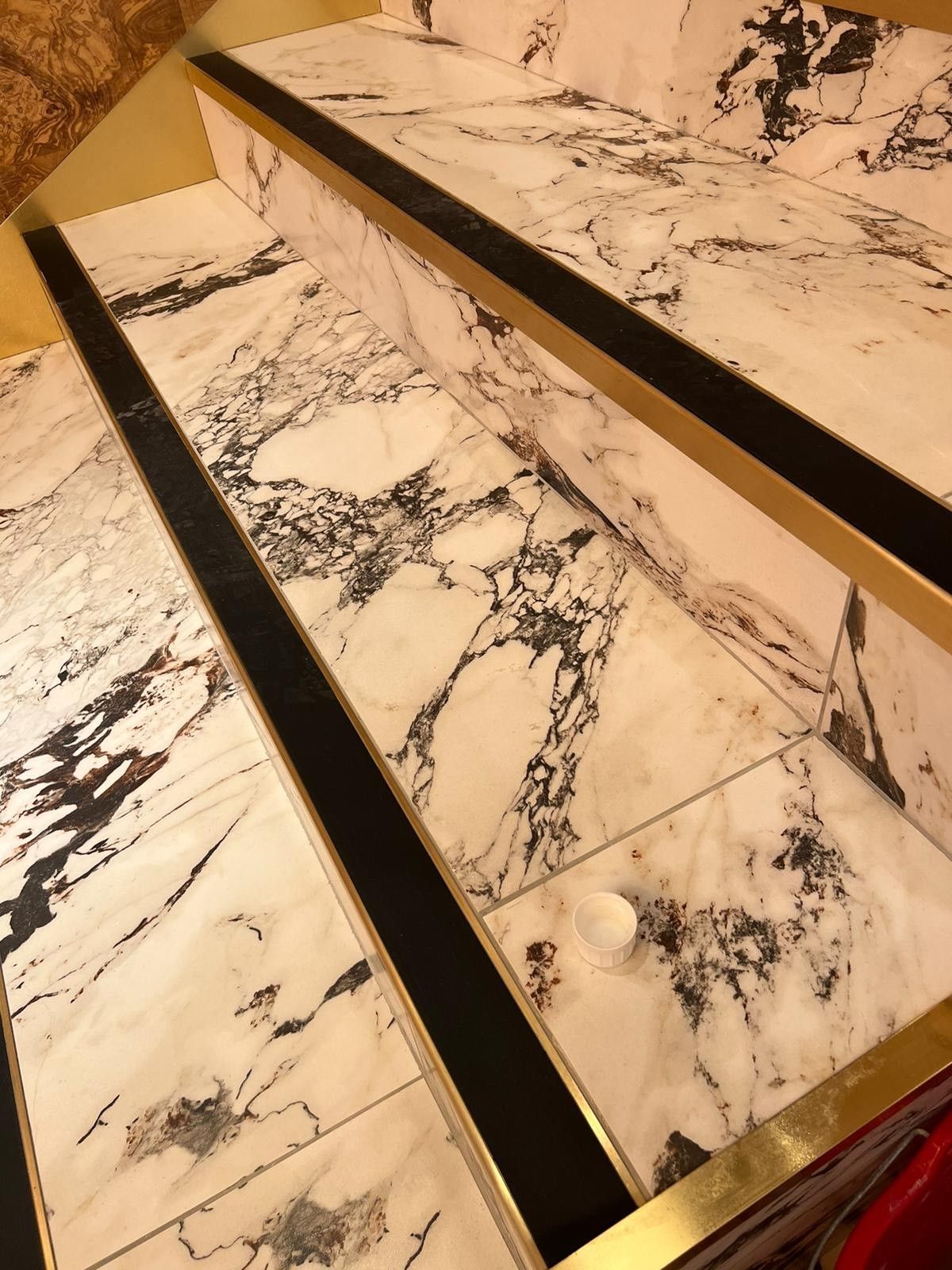 the edges of the marble casino floor