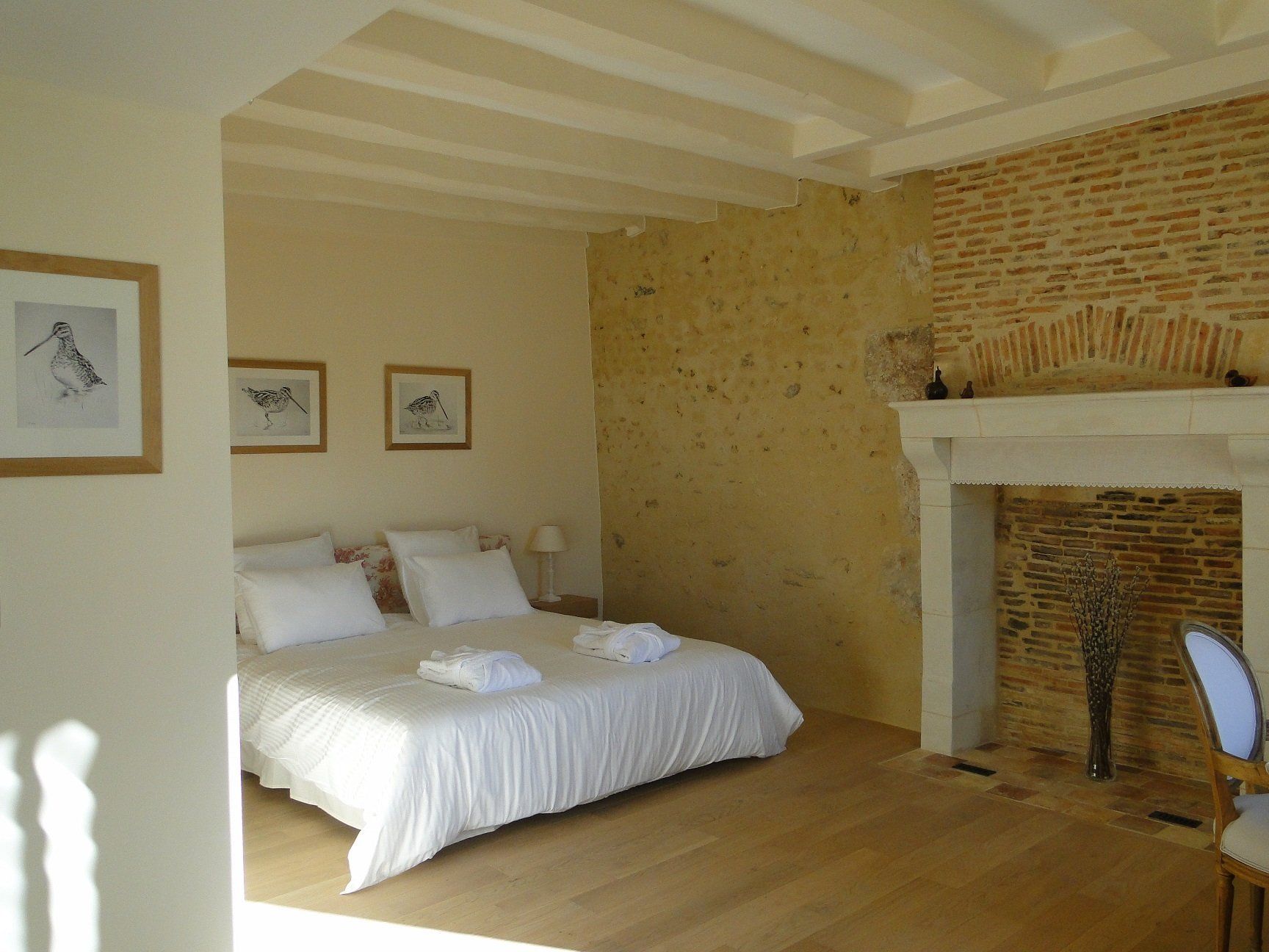 Domaine de La Frenelle, Perche, Parc Naturel régional du Perche, Perche Sarthois, gîte, location, Location de charme, gite de charme, location de luxe, location de prestige, Normandie, Pays de la Loire, location saisonnière, location maison, gite de charme, Bellême, Mortagne-au-Perche, Le Mans, 24 heures du Mans, Nogent Le Bernard, percheron, longère, domaine, randonnées, nature, luxe, calme, la perrière,