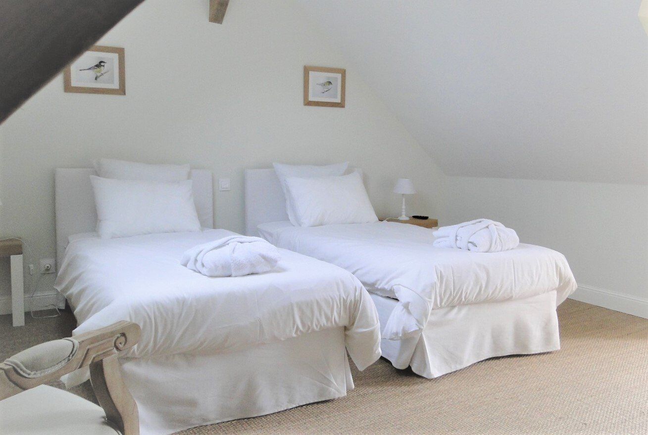 Domaine de La Frenelle, Perche, Parc Naturel régional du Perche, Perche Sarthois, gîte, location, Location de charme, gite de charme, location de luxe, location de prestige, Normandie, Pays de la Loire, location saisonnière, location maison, gite de charme, Bellême, Mortagne-au-Perche, Le Mans, 24 heures du Mans, Nogent Le Bernard, percheron, longère, domaine, randonnées, nature, luxe, calme, la perrière,