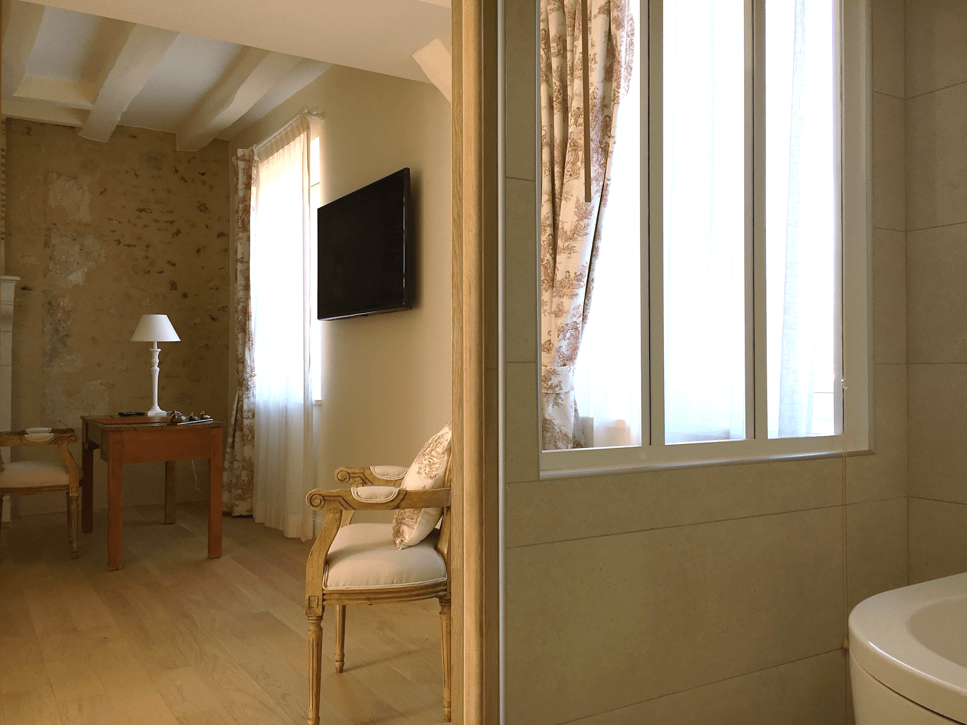 Domaine de La Frenelle, Perche, Parc Naturel régional du Perche, Perche Sarthois, gîte, location, Location de charme, gite de charme, location de luxe, location de prestige, Normandie, Pays de la Loire, location saisonnière, location maison, gite de charme, Bellême, Mortagne-au-Perche, Le Mans, 24 heures du Mans, Nogent Le Bernard, percheron, longère, domaine, randonnées, nature, luxe, calme, la perrière,