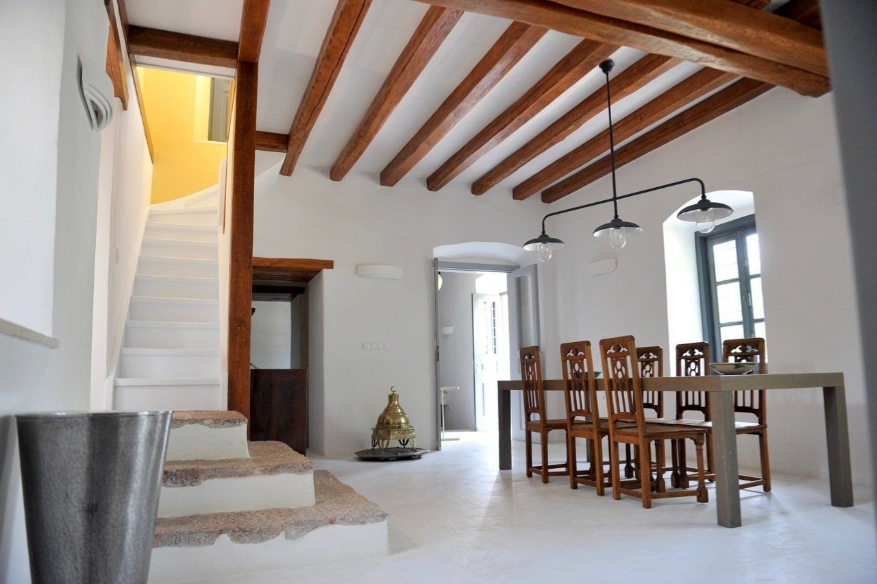 Pefko House, deluxe, VIP, private holiday house rental on Hydra Island Greece in Kiaffa.