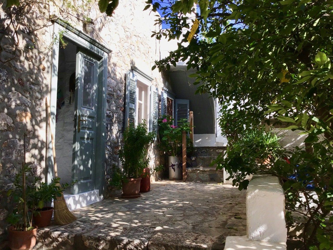 Lemon Tree House, Hydra houses, holiday rentals, holiday house rentals on Hydra Island Greece.