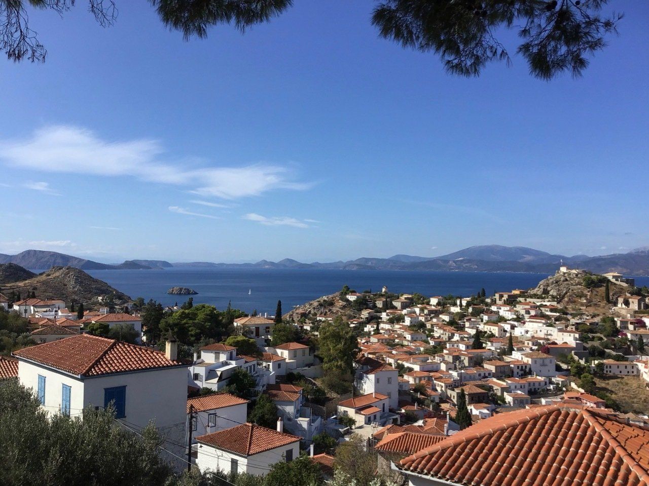 Pefko House, deluxe, VIP, private holiday house rental on Hydra Island Greece in Kiaffa.