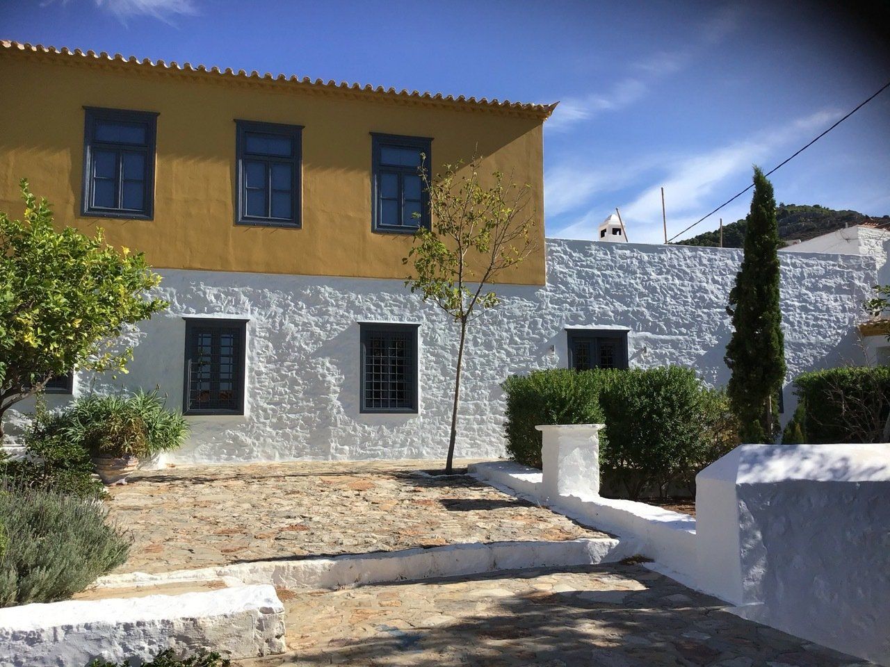 Pefko House, deluxe, VIP, private holiday house rental on Hydra Island Greece in Kiaffa.