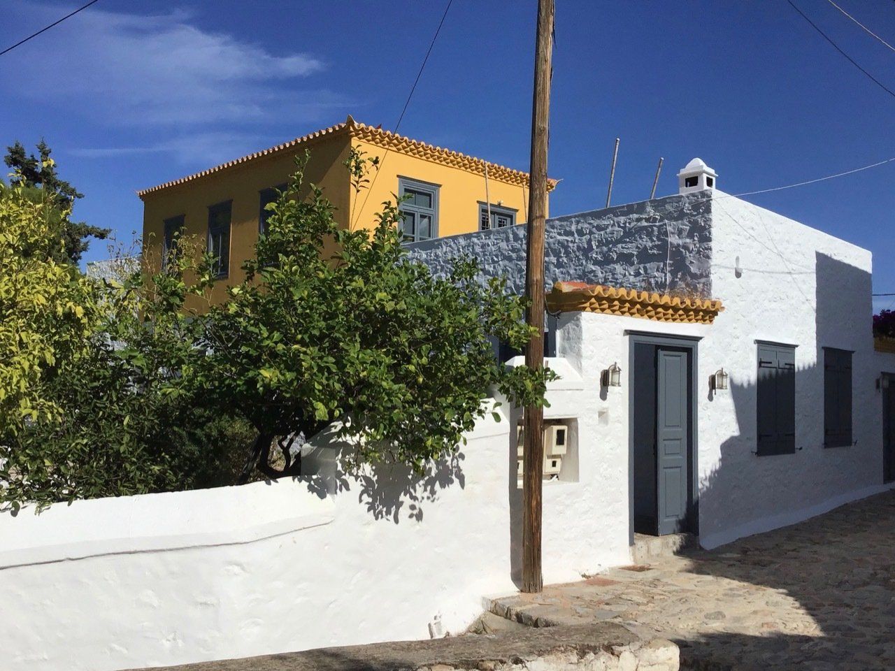 Pefko House, deluxe, VIP, private holiday house rental on Hydra Island Greece in Kiaffa.