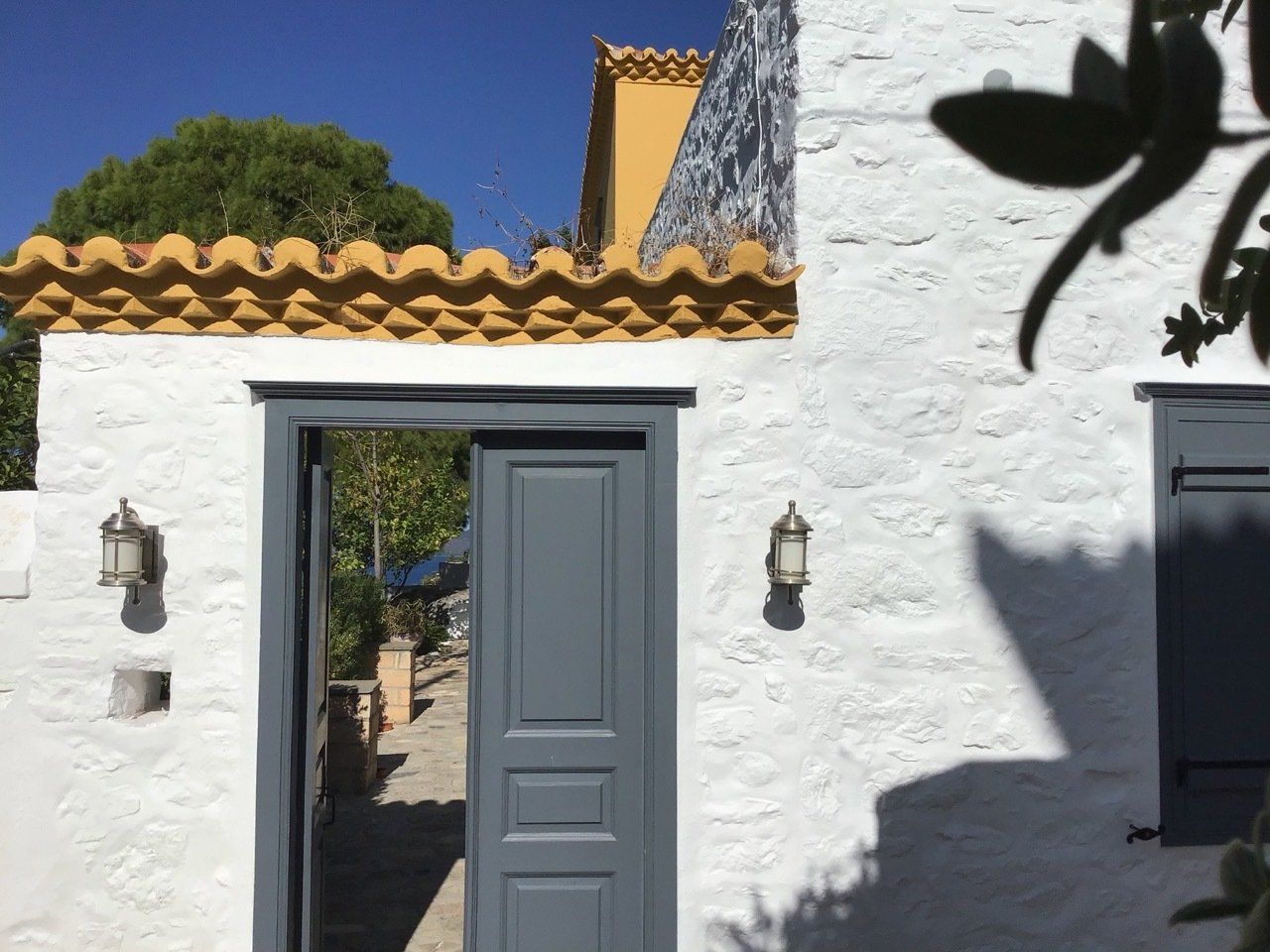 Pefko House, deluxe, VIP, private holiday house rental on Hydra Island Greece in Kiaffa.