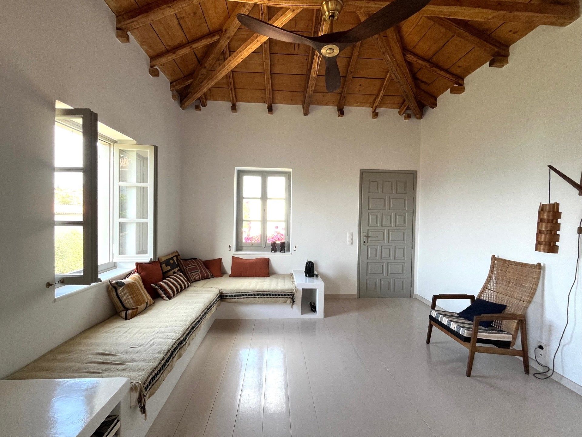 Analypsi House for holiday rentals on Hydra Island Greece. Perfect countryside house for a couple to enjoy wonderful scenery and views.