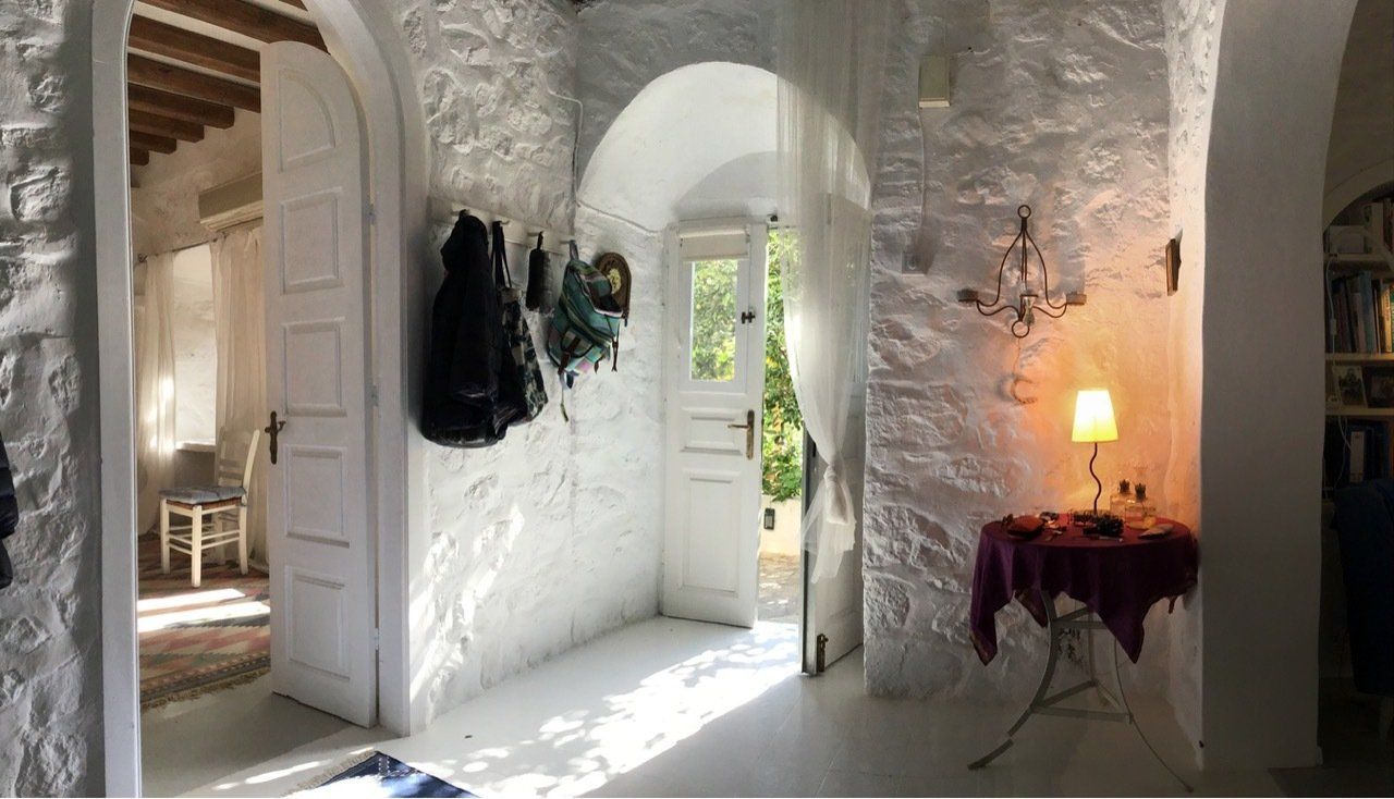 Lemon Tree House, Hydra houses, holiday rentals, holiday house rentals on Hydra Island Greece.