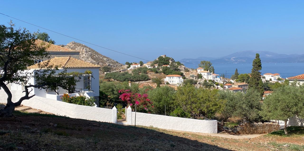 Analypsi House - Private Holiday Houses on Hydra - Accommodation on Hydra Island Greece.