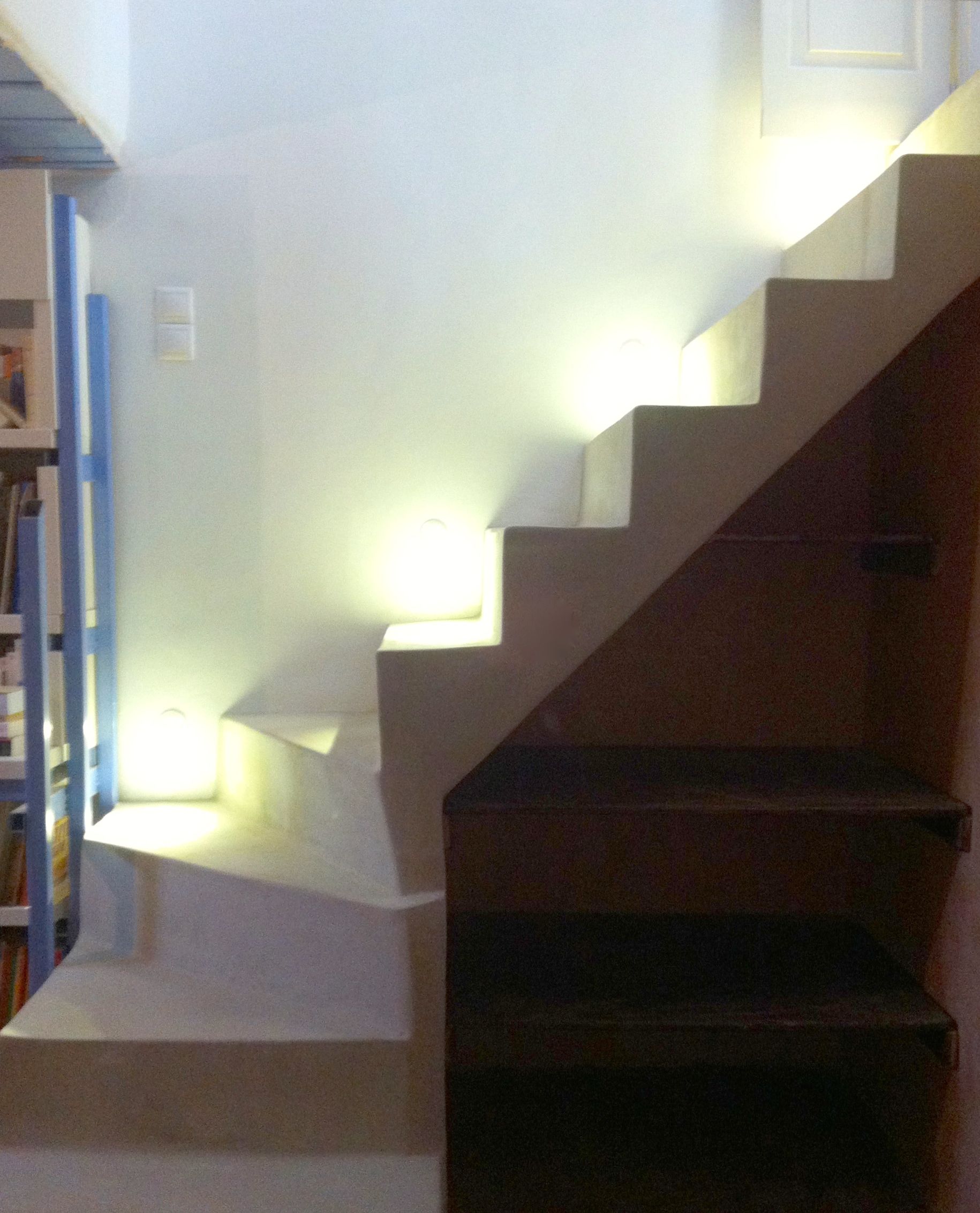 A Hydra House - Hydra holiday house rentals on Hydra Island Greece.