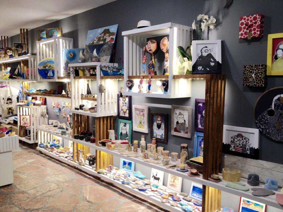 Donkeycat Gallery Shop on Hydra Island Greece, on the HYDRADIRECT shops & services pages