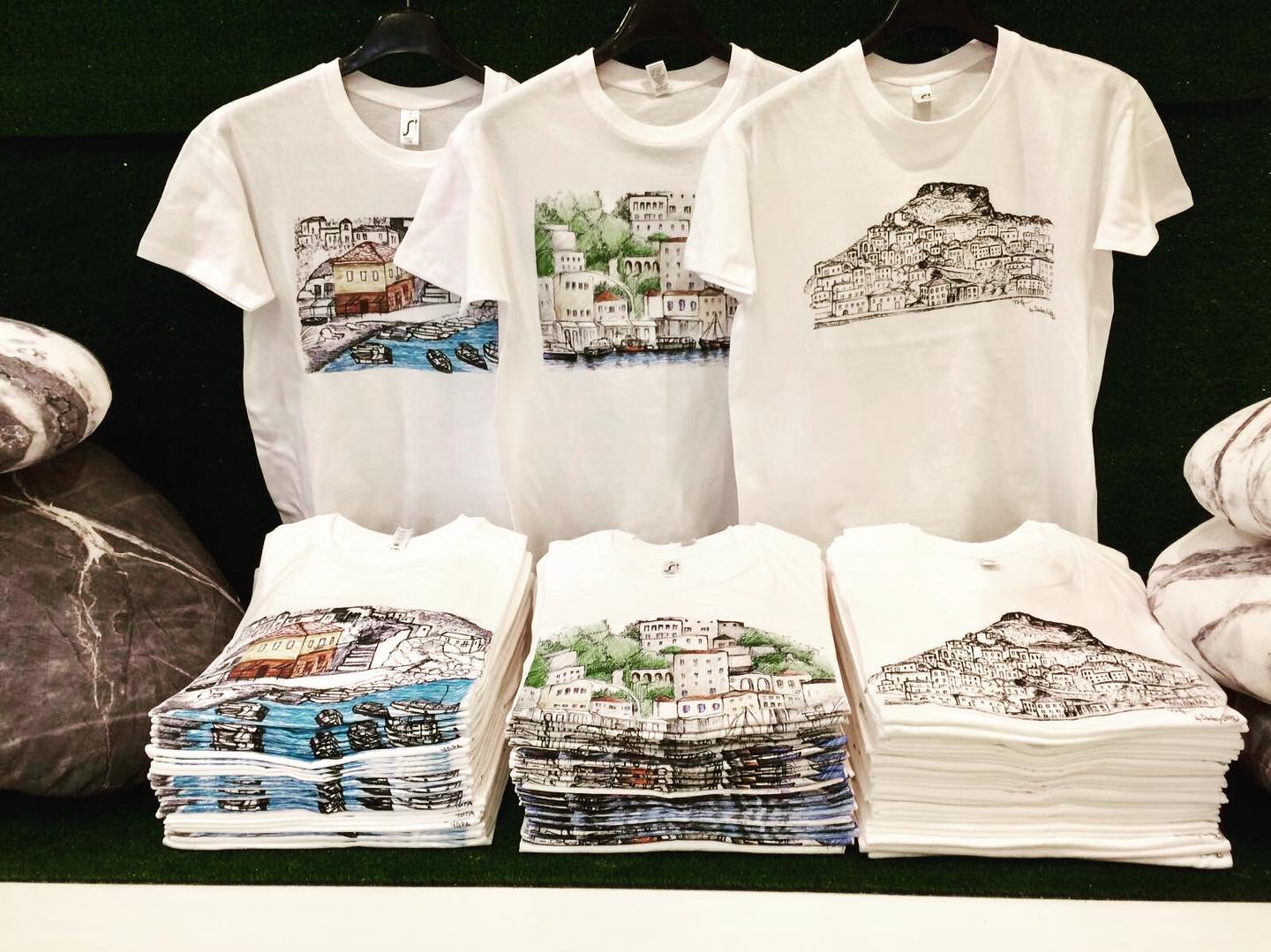 Donkeycat Gallery Shop on Hydra Island Greece, on the HYDRADIRECT shops & services pages