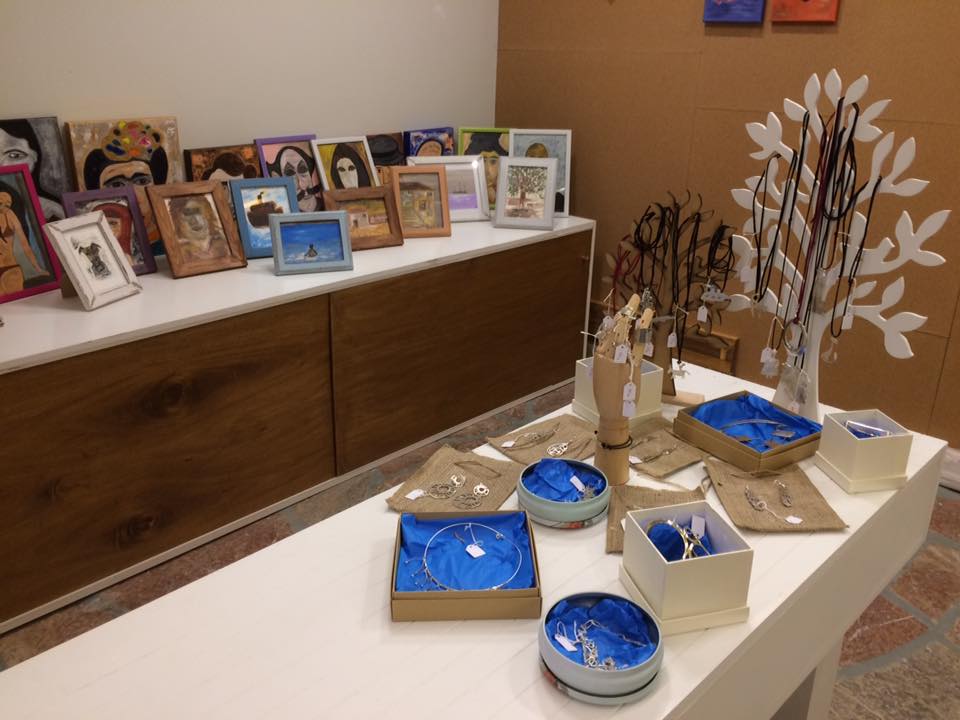 Donkeycat Gallery Shop on Hydra Island Greece, on the HYDRADIRECT shops & services pages