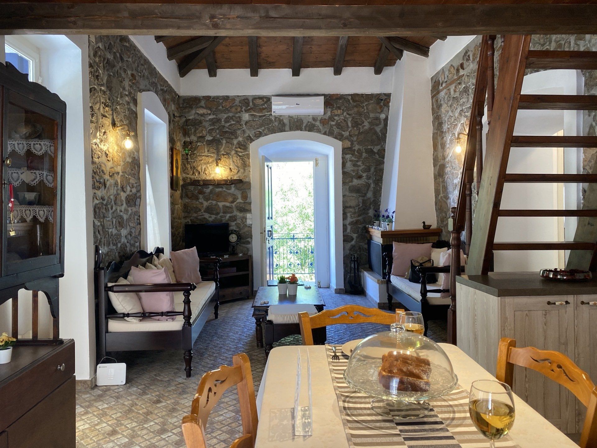 Hydra holiday rentals, Althea Garden House on Hydra Island Greece.