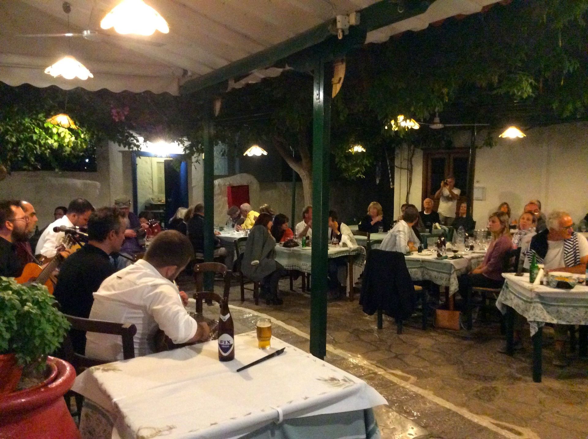 Rebetika Festival 2018 closing party at Xeri Elia (Douskos) Taverna
