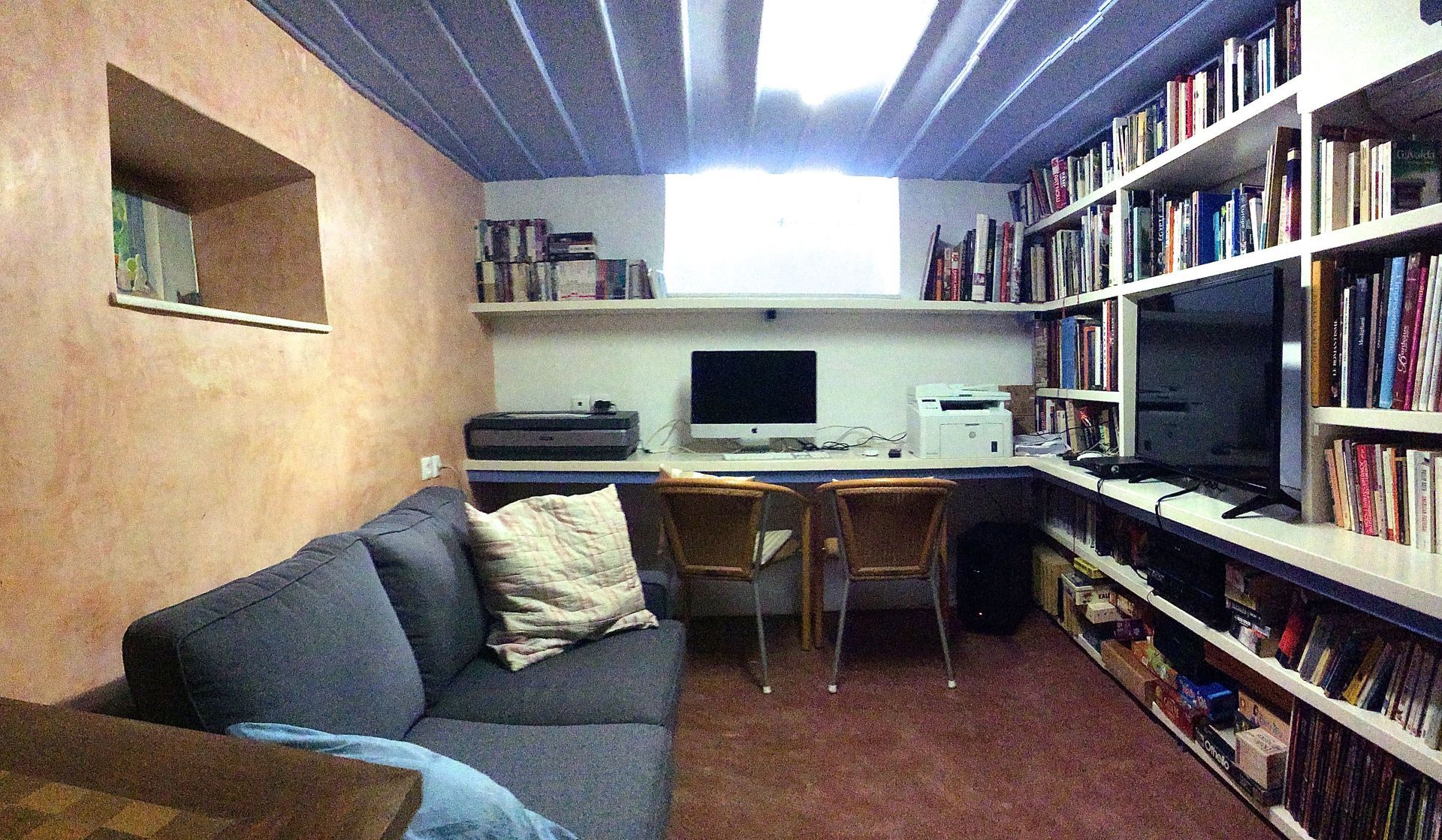 A Hydra House - Hydra holiday house rentals on Hydra Island Greece.