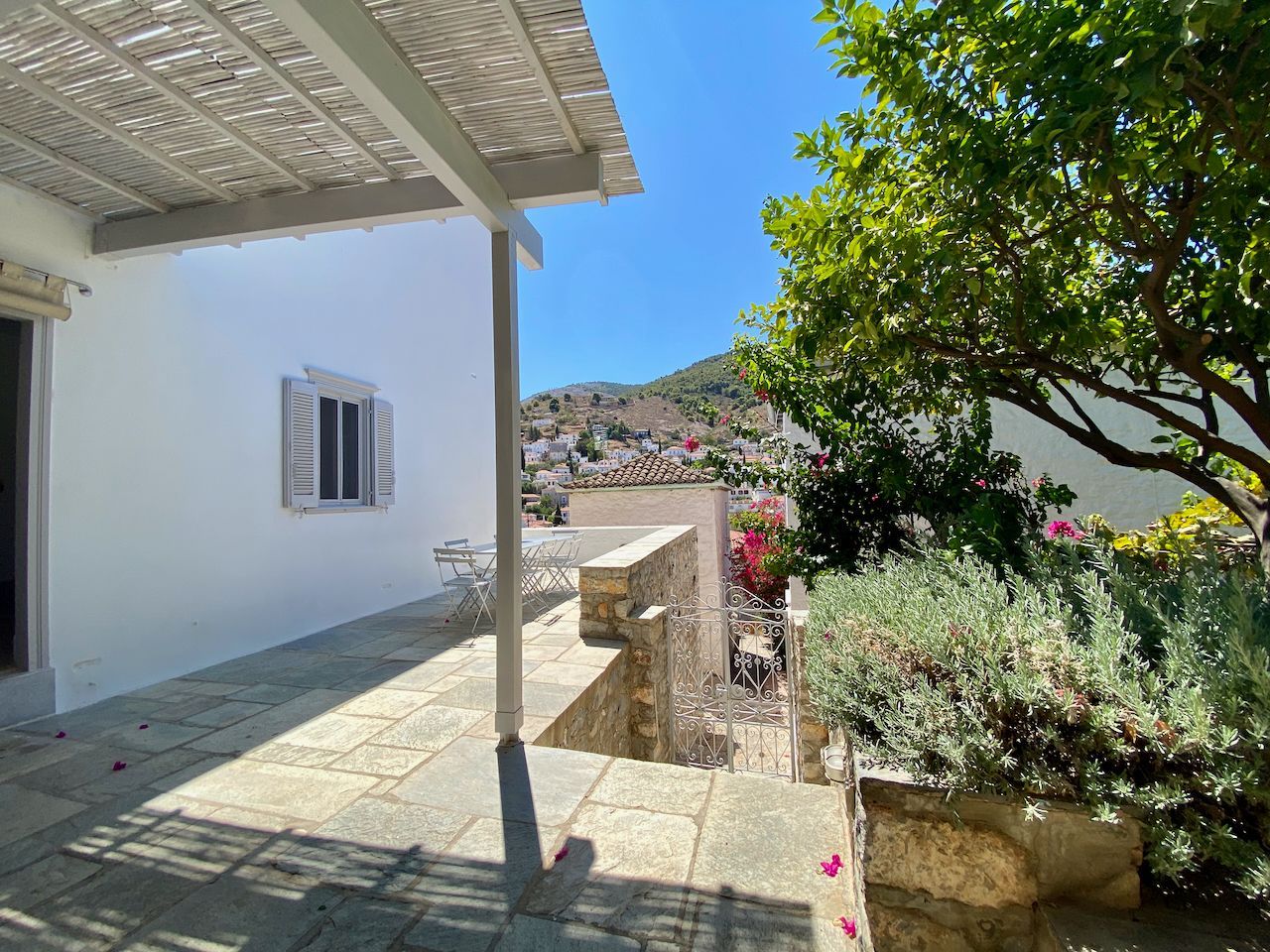2 bedroom holiday house rental on Hydra Island Greece