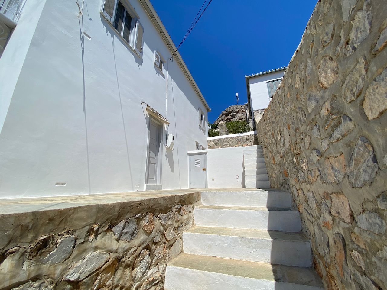2 bedroom holiday house rental on Hydra Island Greece