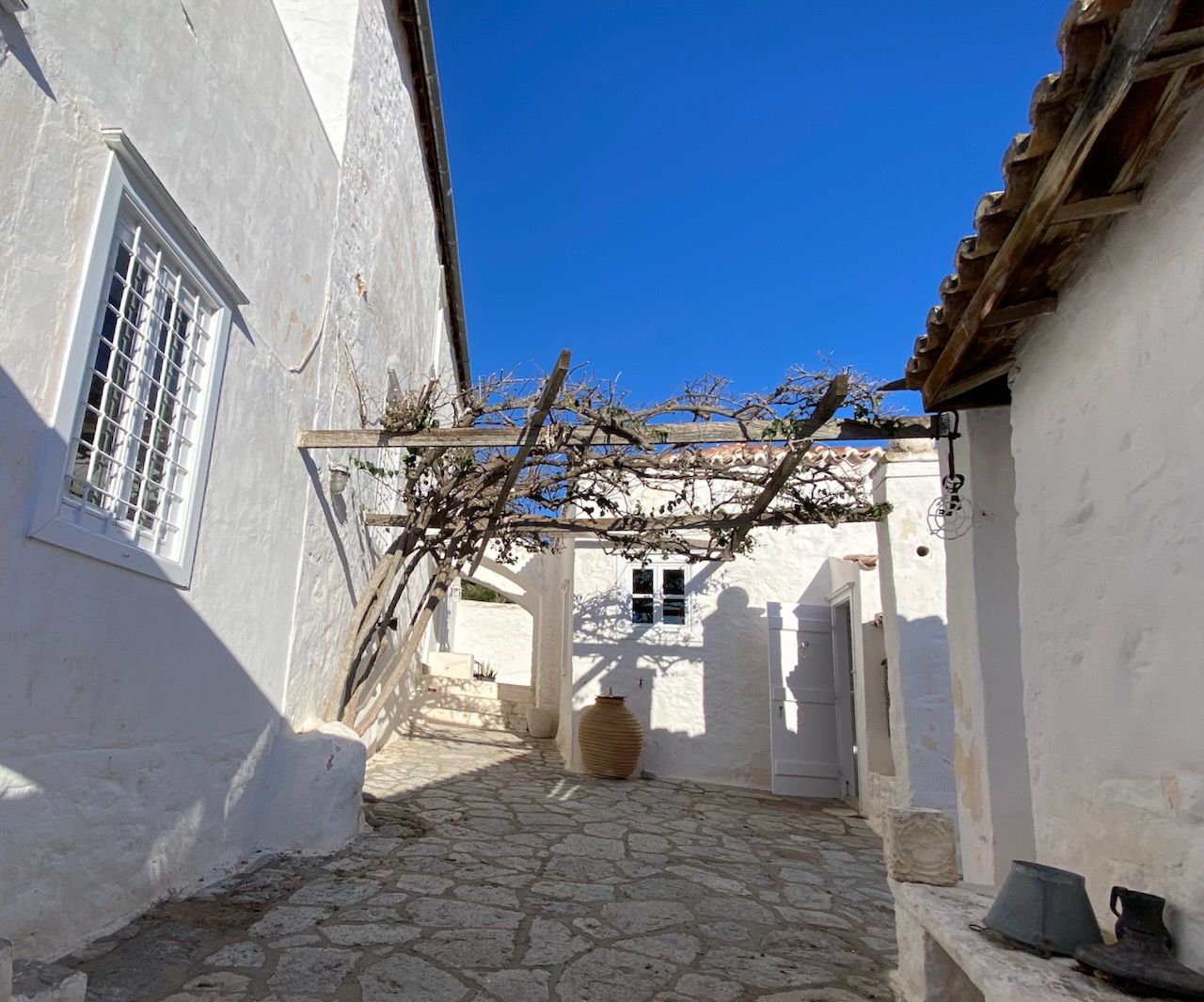 Ina's house to rent on hydra island greece