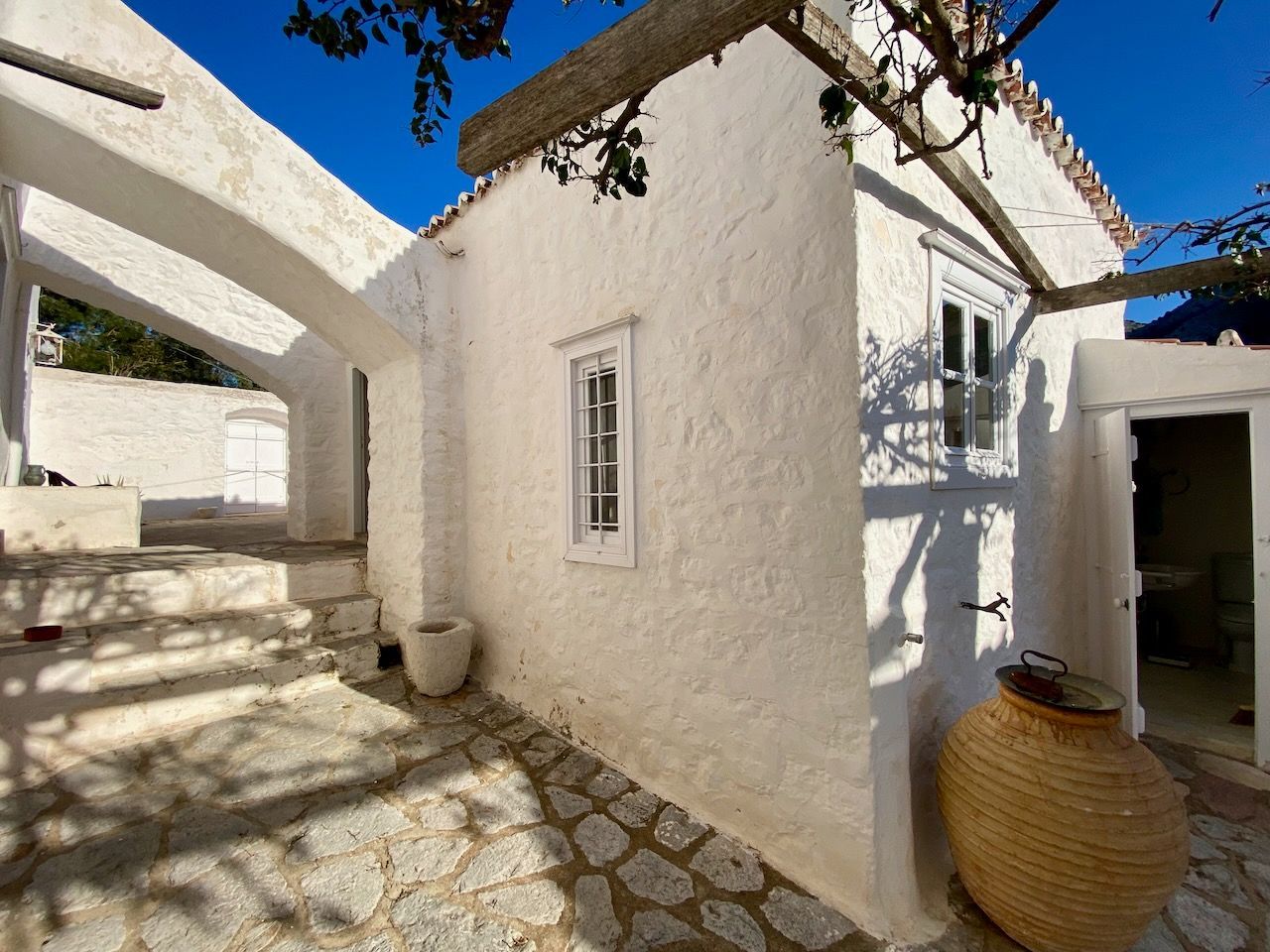 Ina's house to rent on hydra island greece