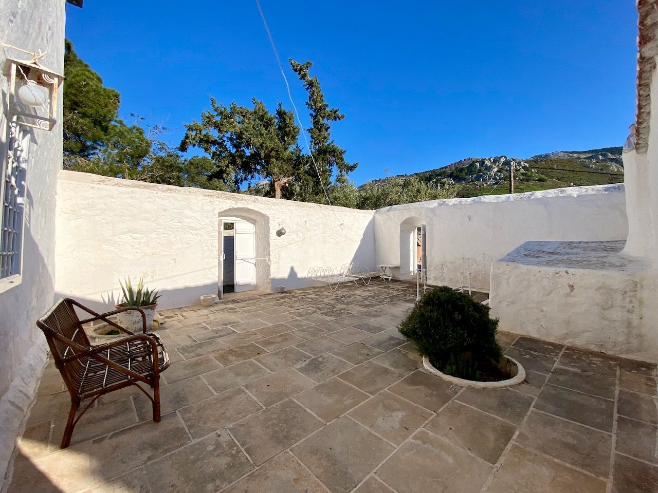 Ina's house to rent on hydra island greece