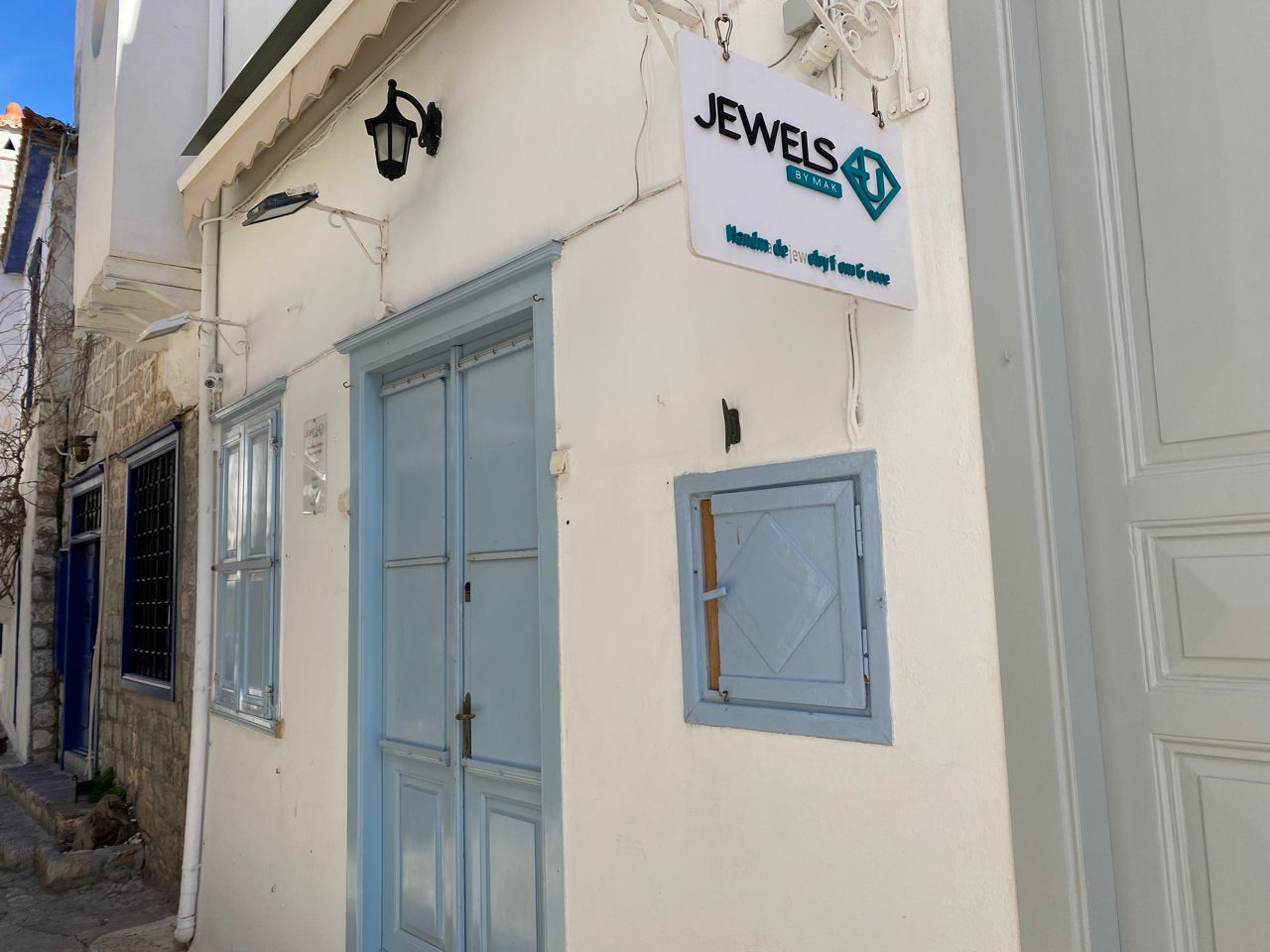 contact details for jewels shop on hydra island greece listed on the hydradirect.com website