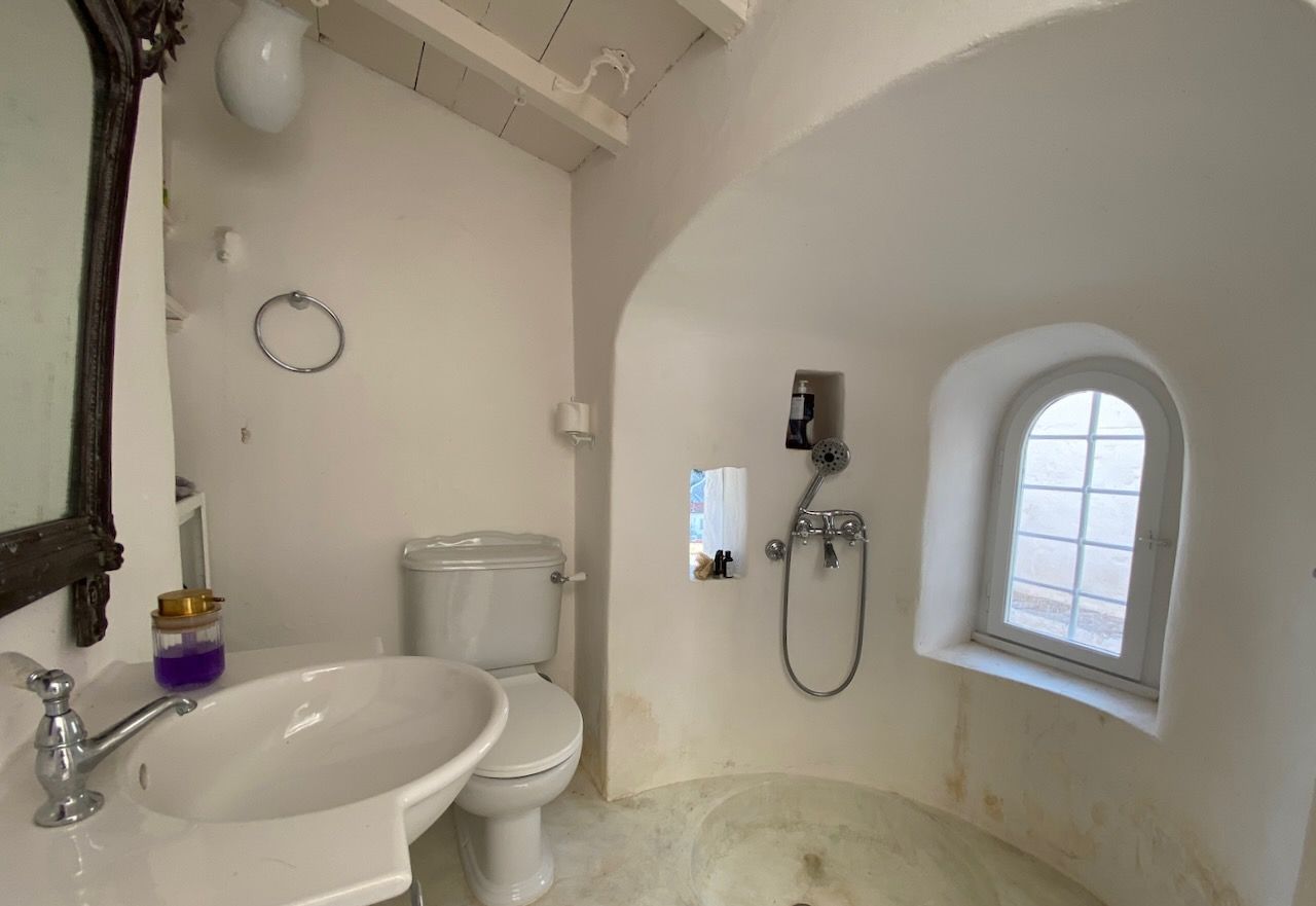 Ina's house to rent on hydra island greece