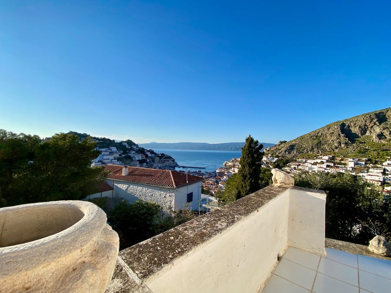 Ina's house to rent on hydra island greece