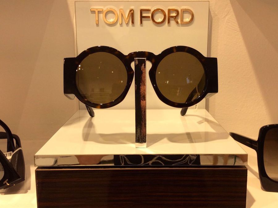 Looking Good Optics Hydra Island Greece, on HydraDirect