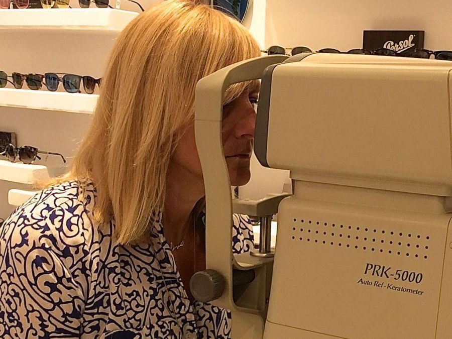 eye check Looking Good Optics Hydra Island Greece, on HydraDirect