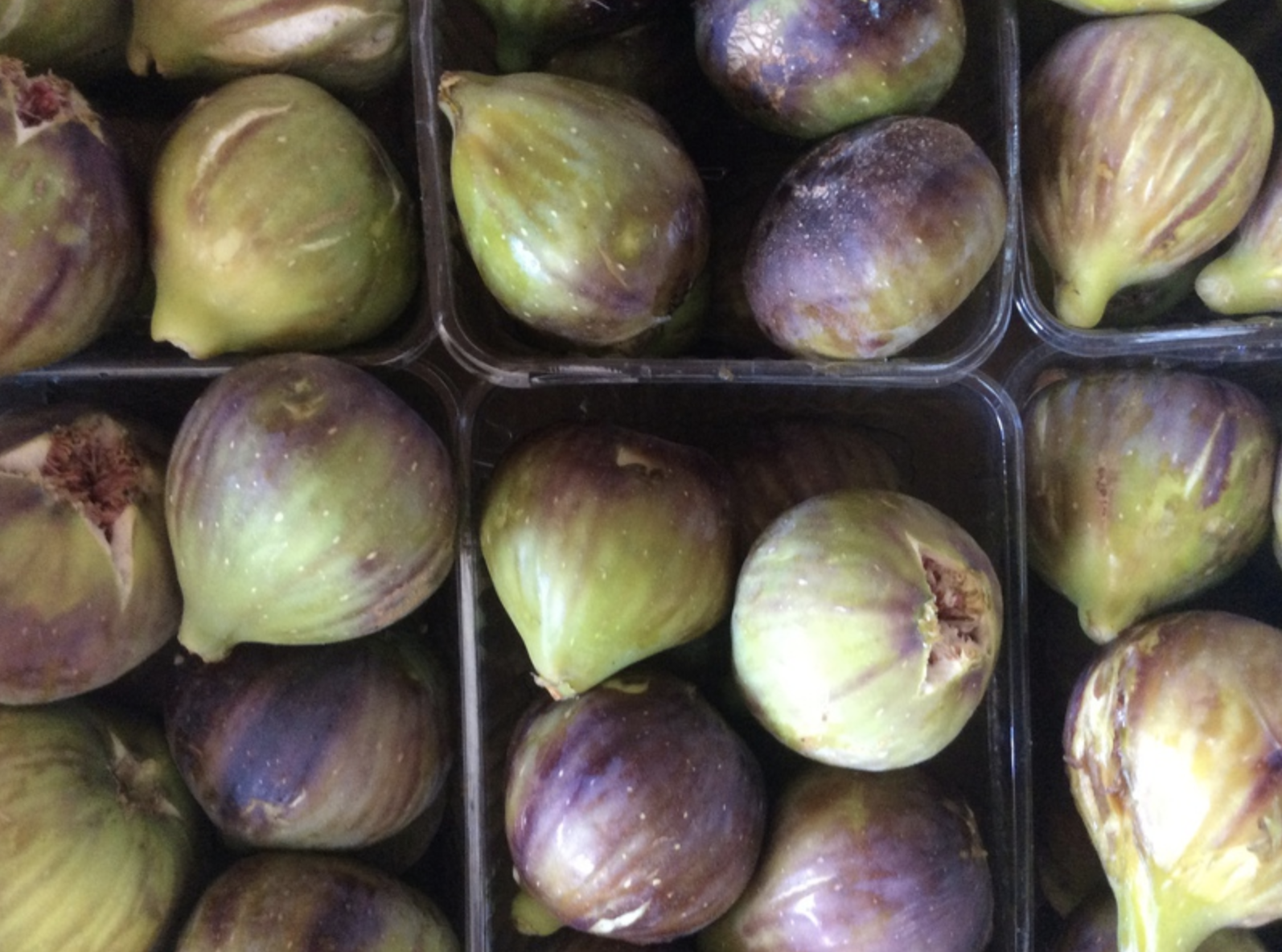 Mitsiou Supermarket, Hydra Island Greece, on the HydraDirect Shops & Services pages