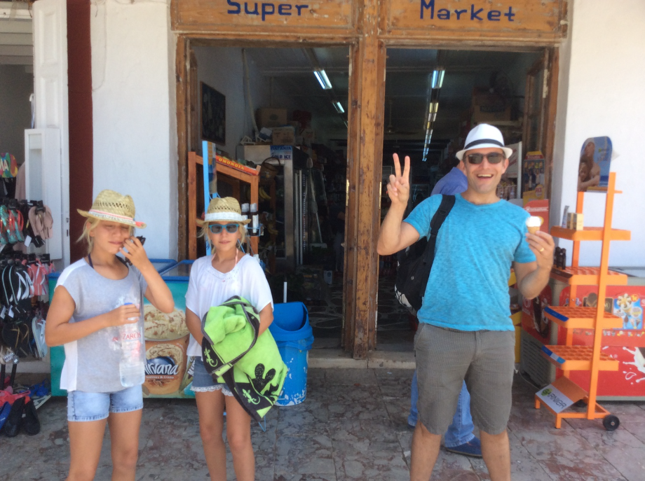 Mitsiou Supermarket, Hydra Island Greece, on the HydraDirect Shops & Services pages