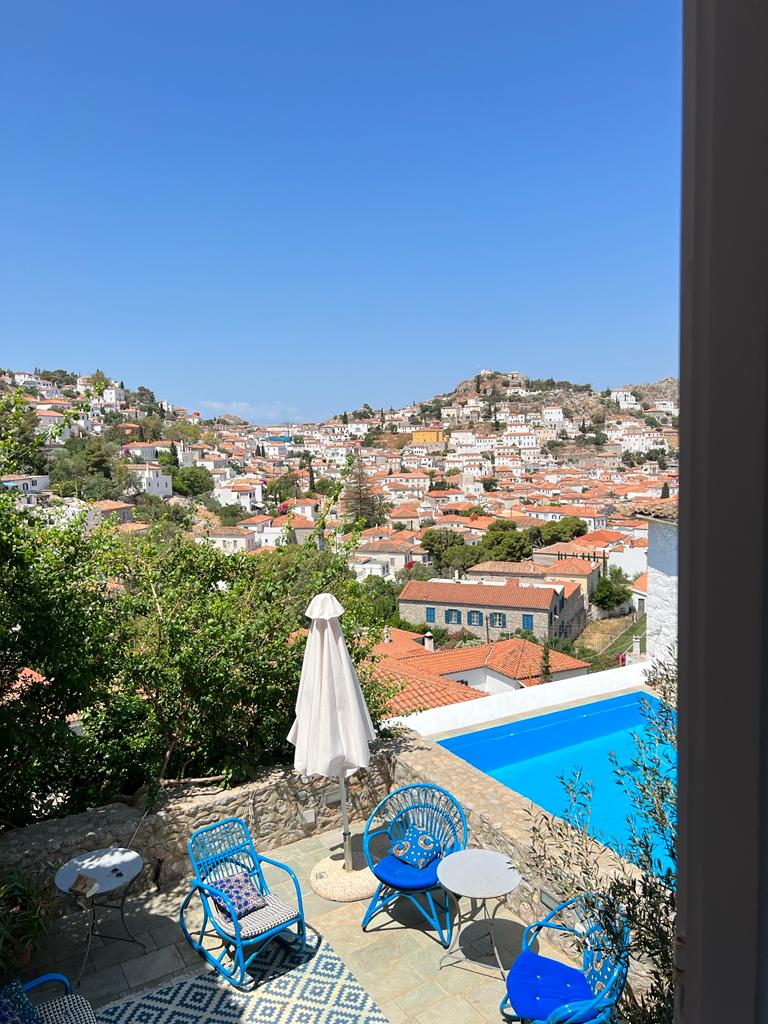 Dolphin House, Hydra holidays, holiday houses to rent on Hydra Island Greece.