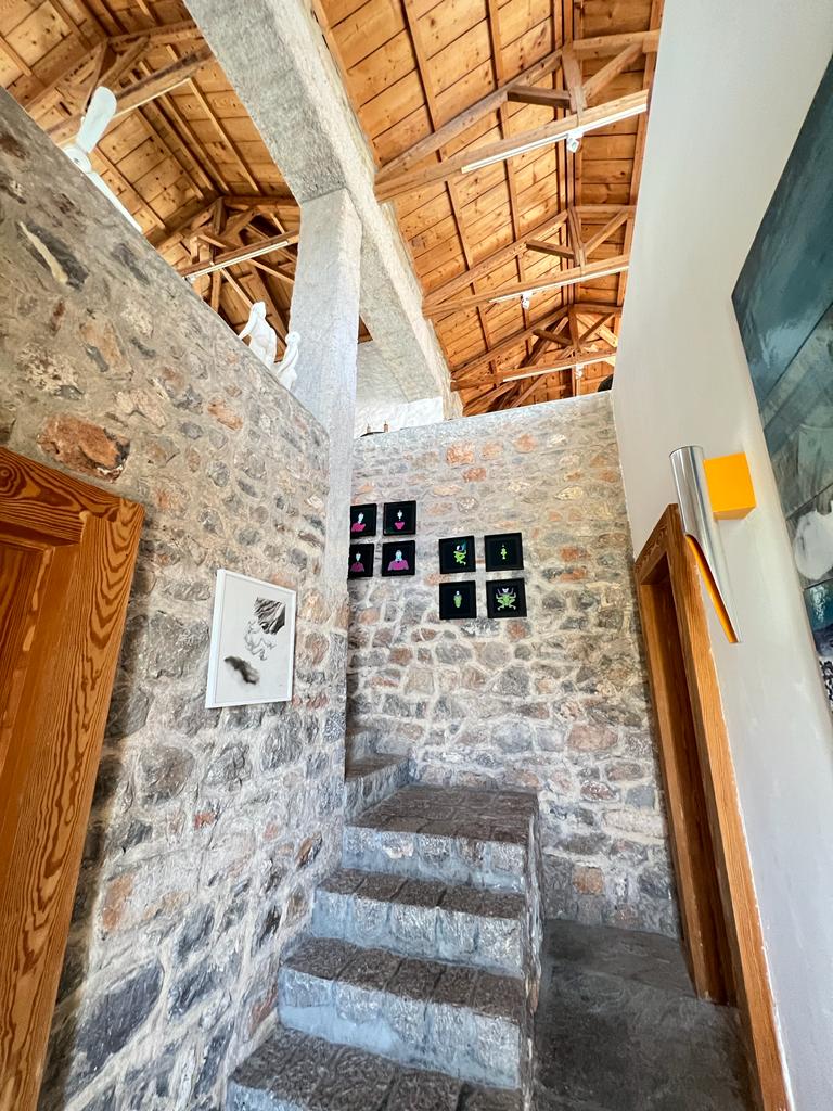 Dolphin House, Hydra holidays, holiday houses to rent on Hydra Island Greece.