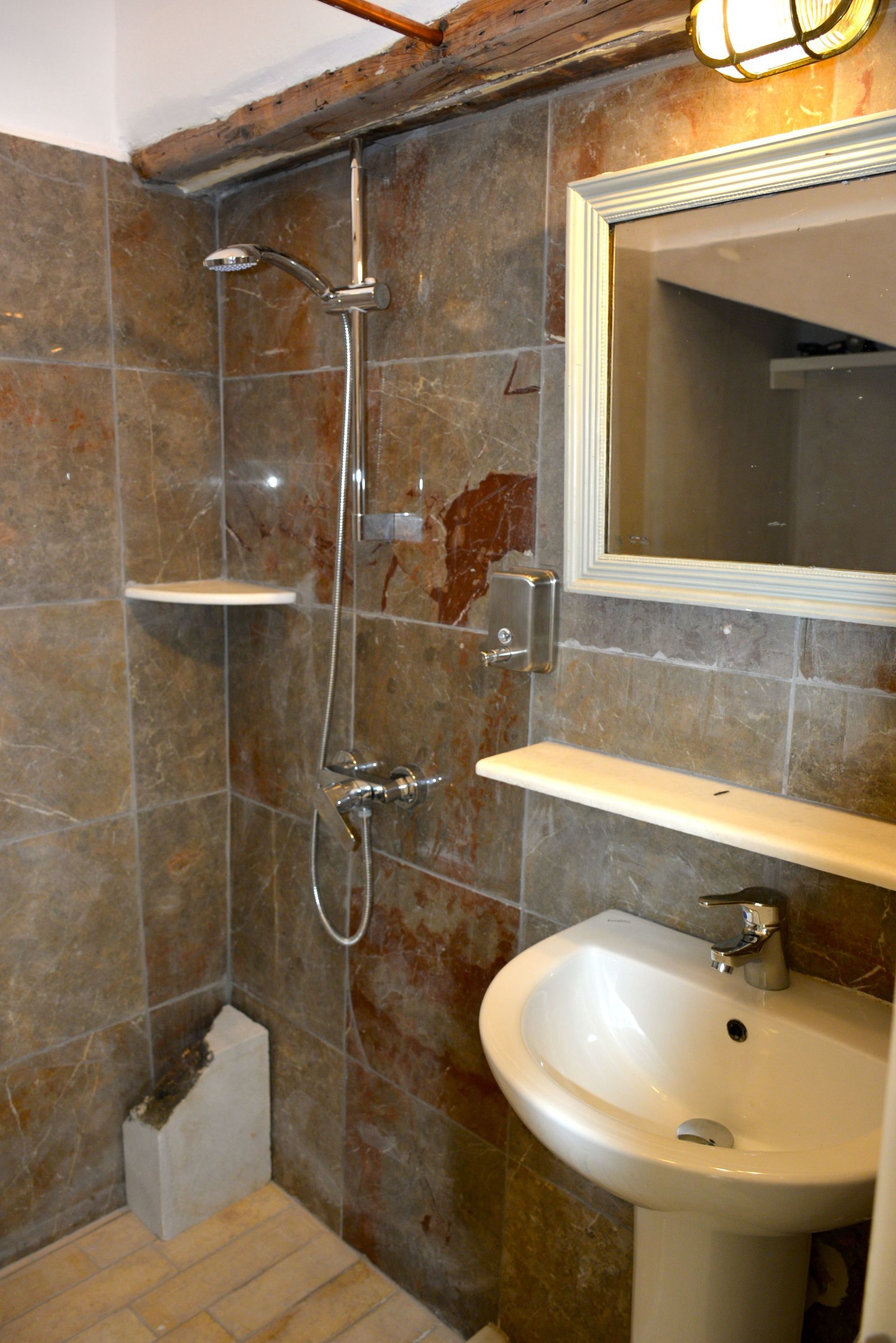 A Hydra House - Hydra holiday house rentals on Hydra Island Greece.