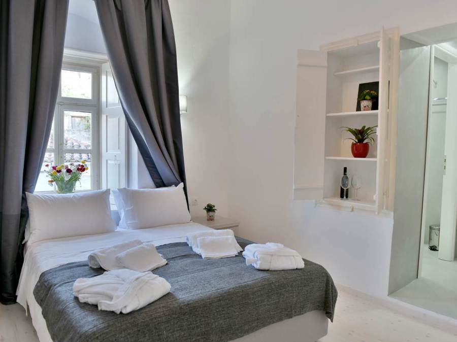 Port House Guest House on Hydra Island Greece