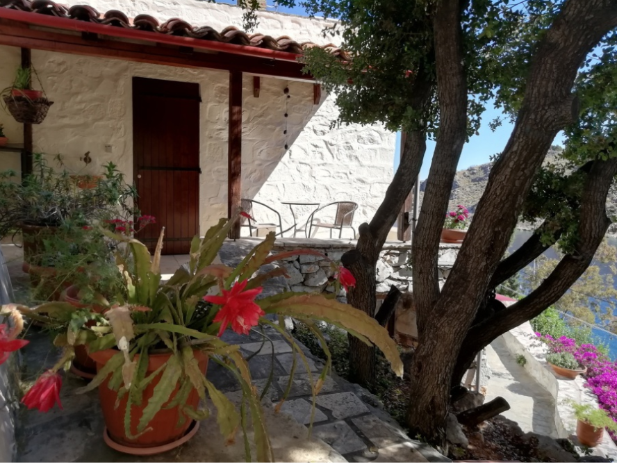 Arbeli House, Hydra holiday house rentals, book with owner via HydraDirect