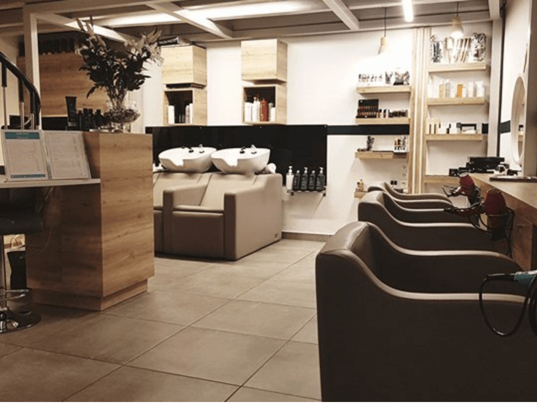 Commo Gusto Hair & Beauty Hydra Island Greece, on the HydraDirect Shops & Services pages