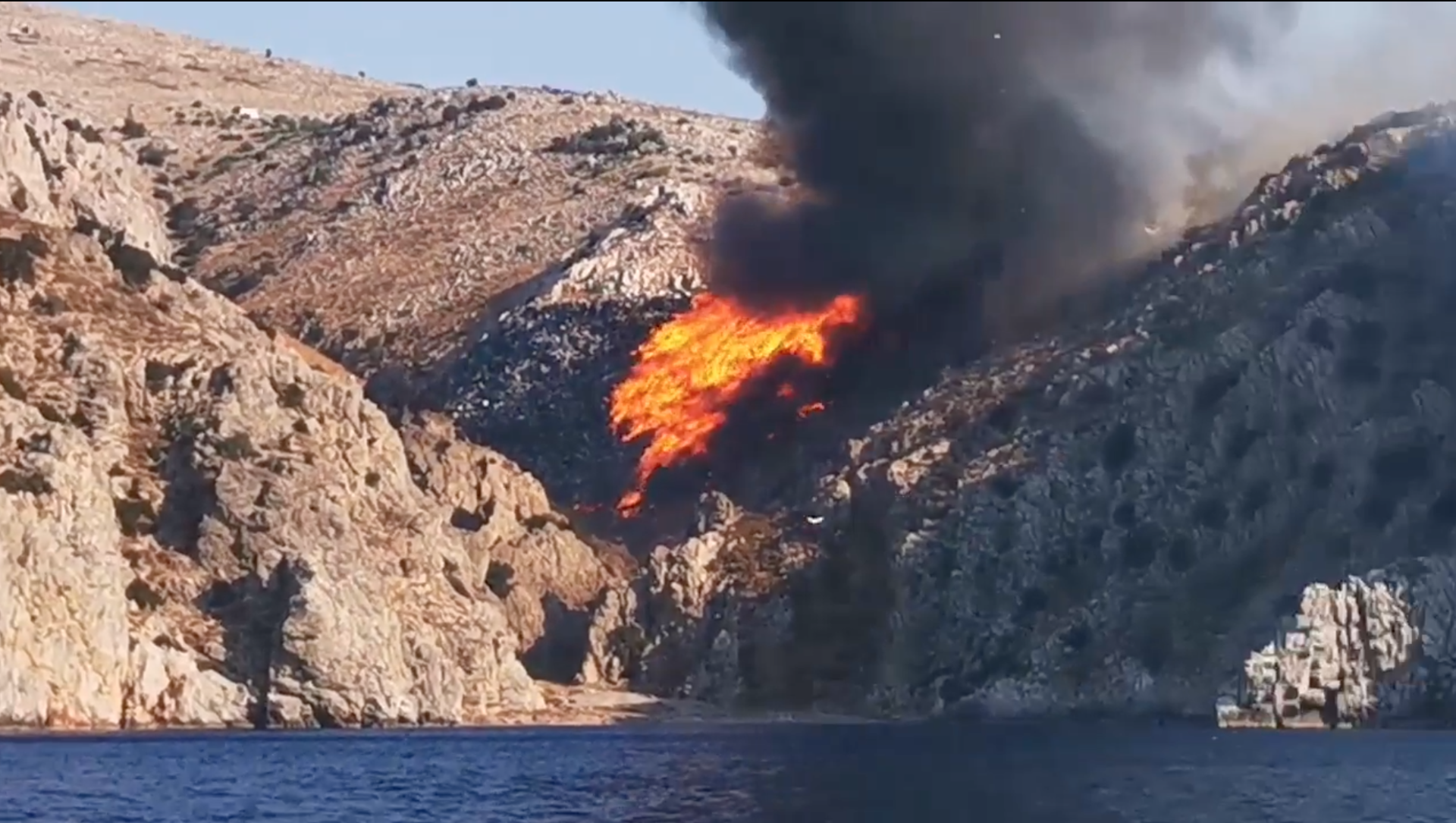 Fire on Hydra Island at the Mandraki landfill site Sun, 20 June, 2021