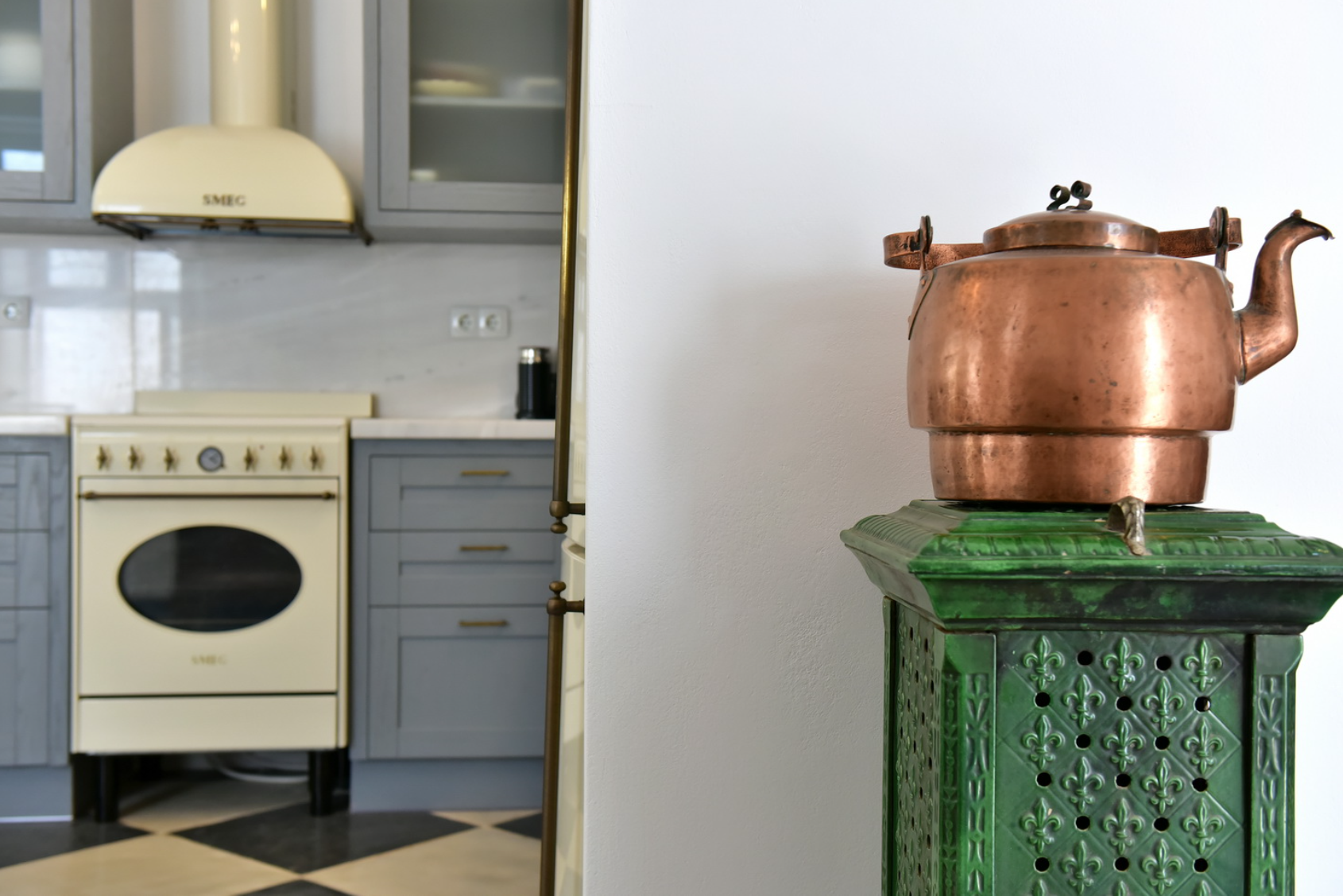 Luxury Captain's Lodge, Kamini holiday house to let on Hydra island Greece, recommended by Hydradirect.