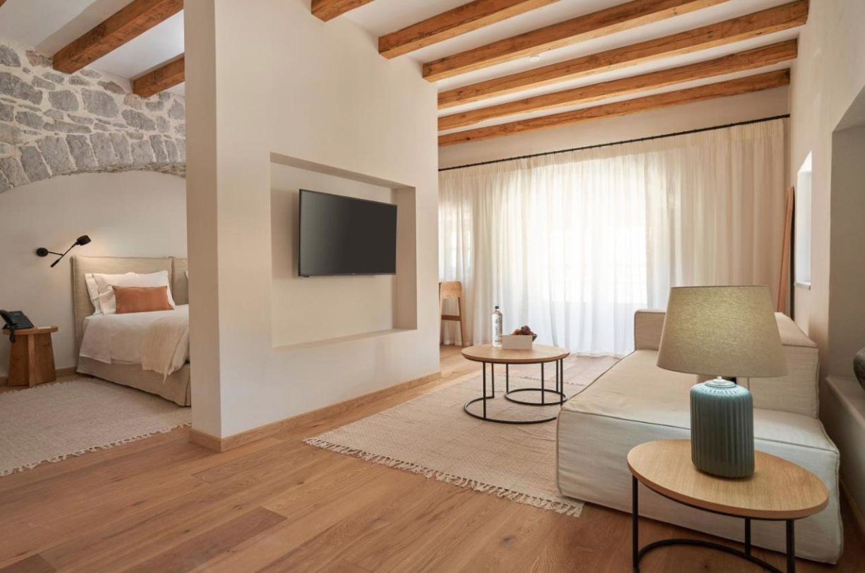 The deluxe Mandraki Beach Resort hotel, Hydra Island Greece