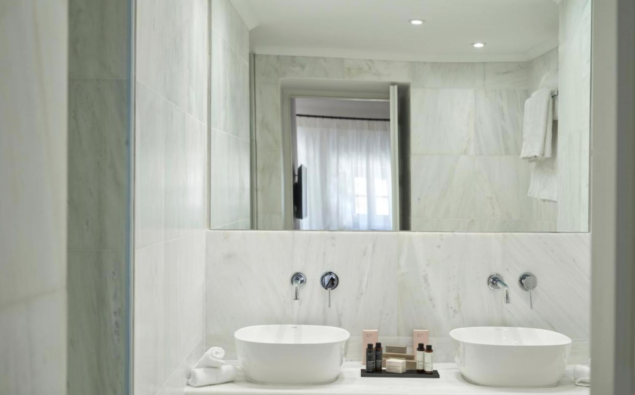 The deluxe Mandraki Beach Resort hotel, Hydra Island Greece