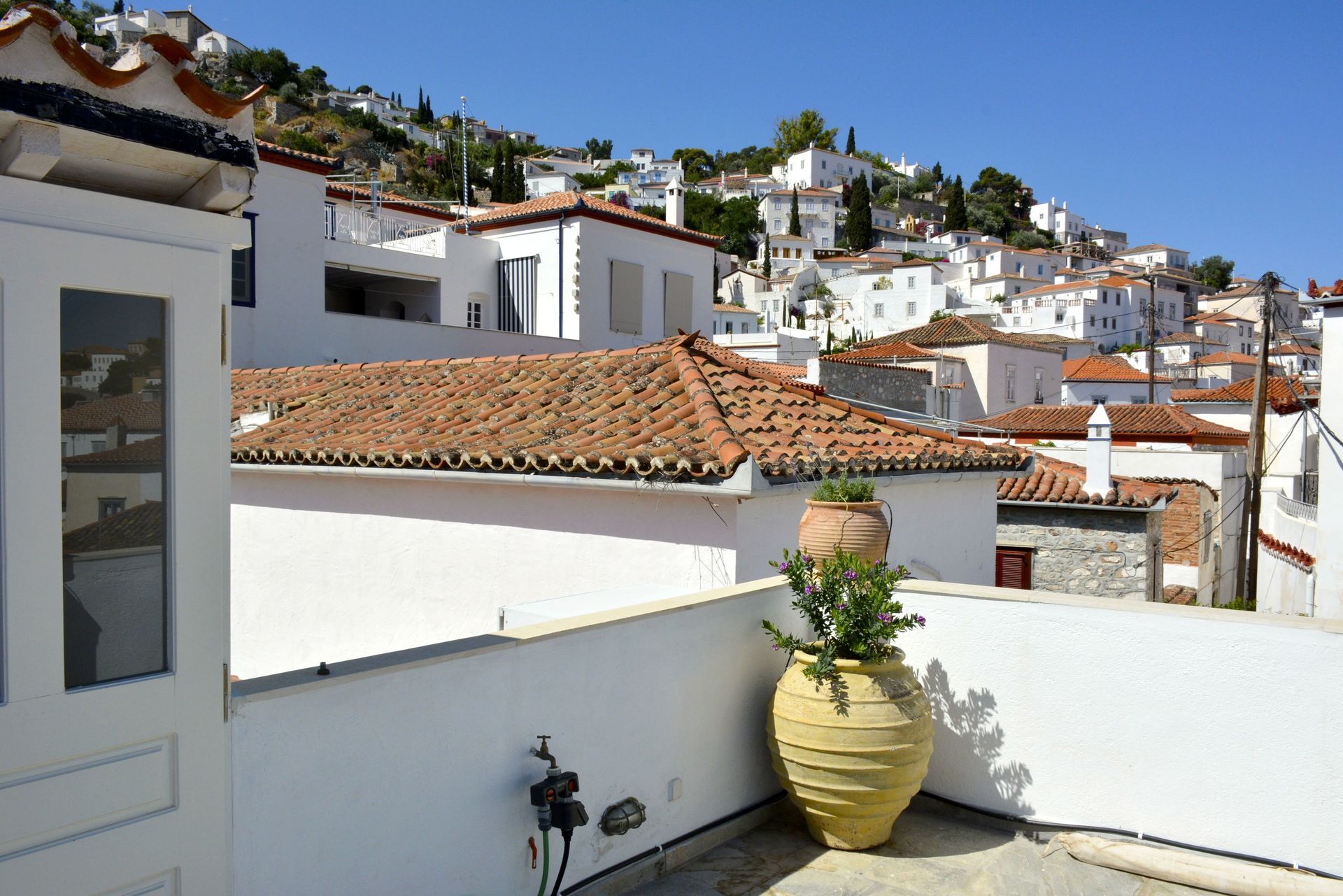 A Hydra House - Hydra holiday house rentals on Hydra Island Greece.