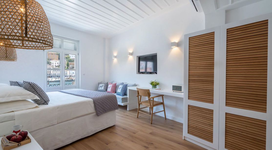 Upper Accommodation Guest House on Hydra Island Greece