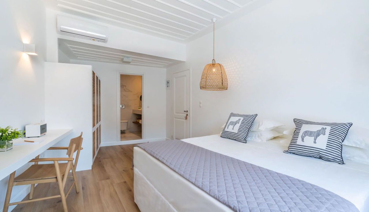 Upper Accommodation Guest House on Hydra Island Greece