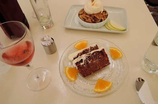 Apple Crumble and Carrot Cake at the Pirate Bar